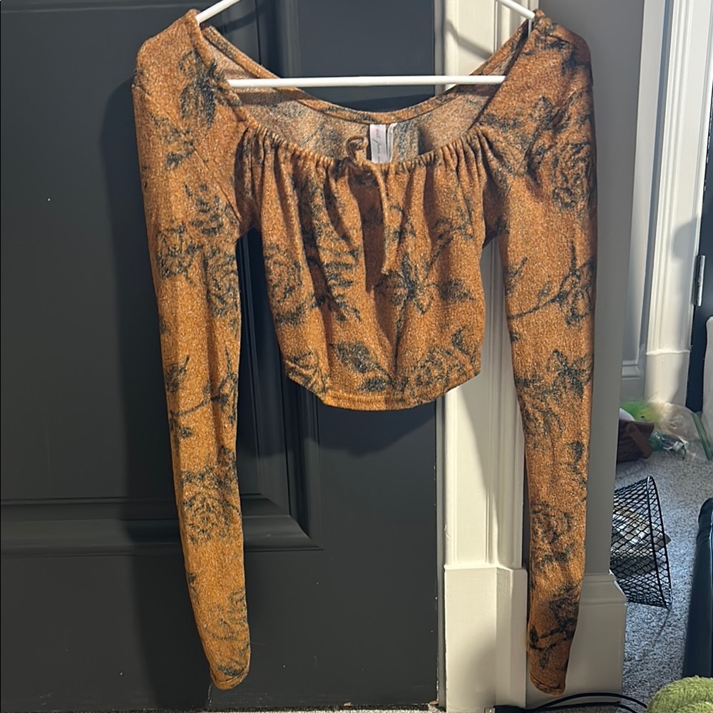 UO Floral Print Soft Long sleeve Top
